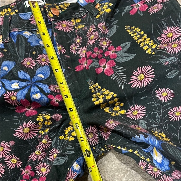 Wrangler Floral Patterned Wanderer High Rise Flare Jeans - Picture 7 of 11